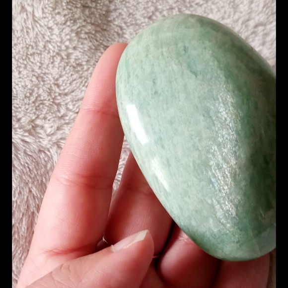 {Giveaway Bonus} ✨ HP ✨ Amazonite ✨ Palm Stone ✨ - Picture 2 of 6
